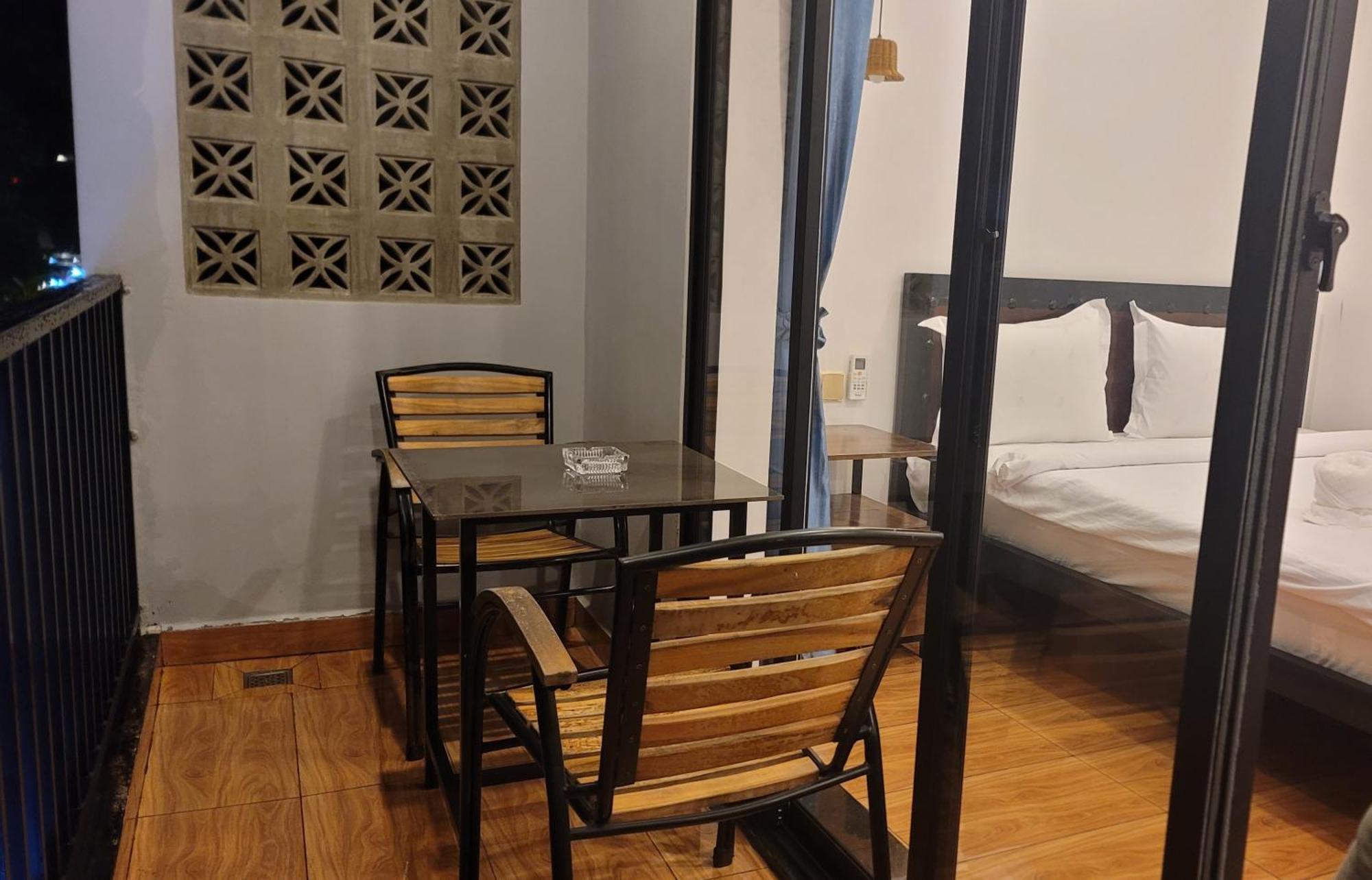 Park Inn Boutique And Hostel カンポット エクステリア 写真